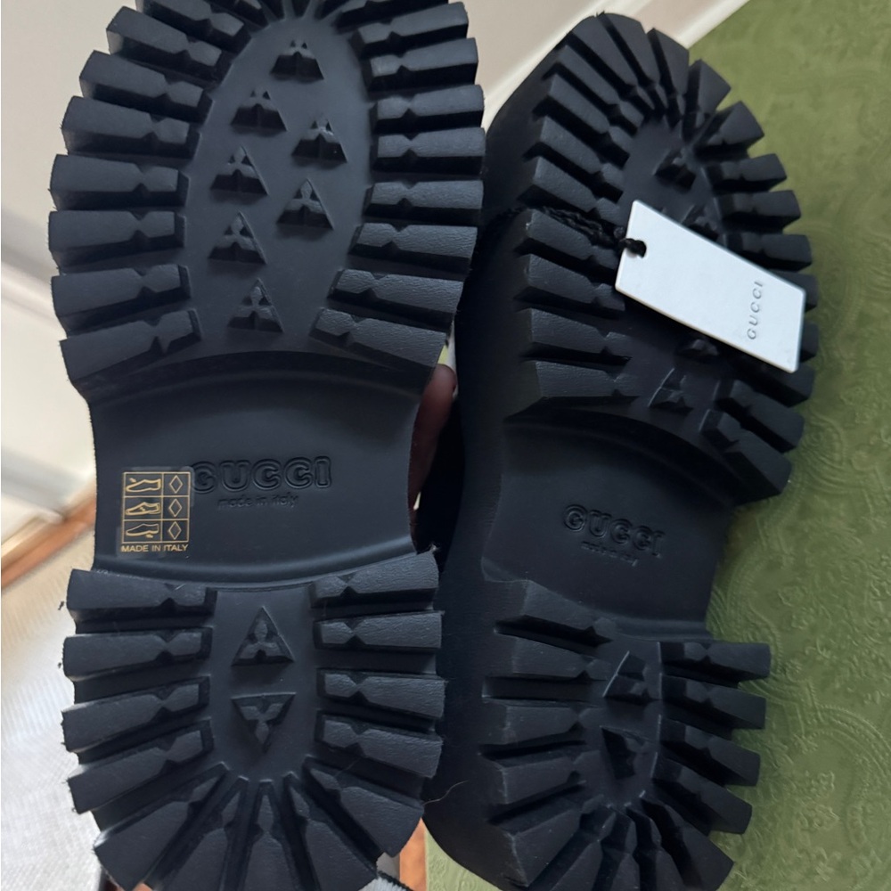 Authentic Gucci Black Rubber GG Elea Platform. Size 39. New in box. - Picture 6 of 7